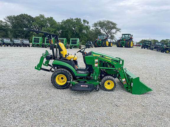 Image of John Deere 1025R equipment image 3