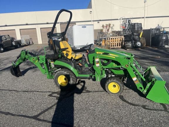 Image of John Deere 1025R equipment image 3
