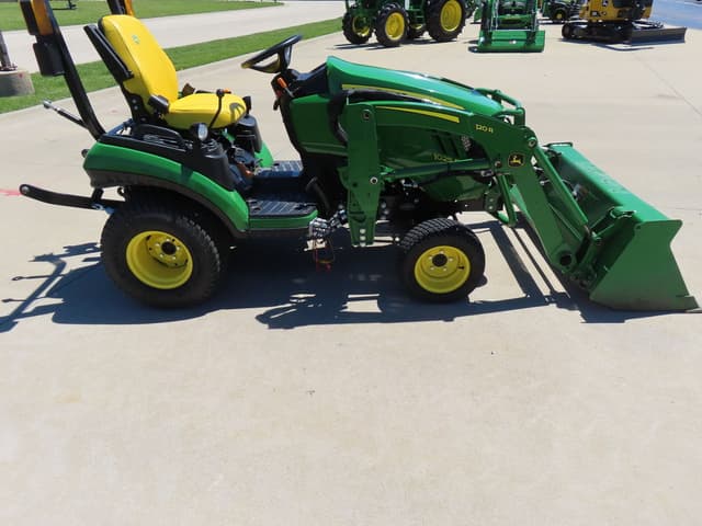 Image of John Deere 1025R equipment image 2