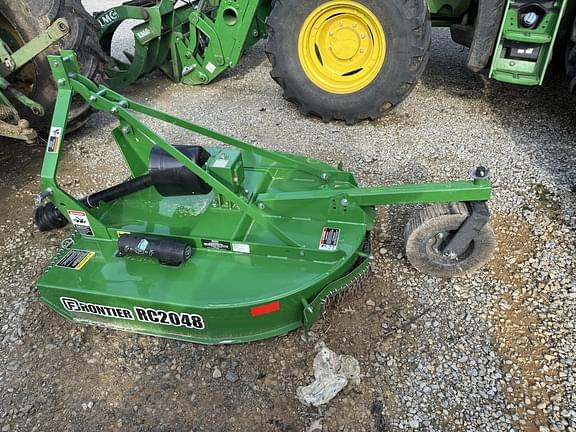 Image of John Deere 1025R equipment image 2