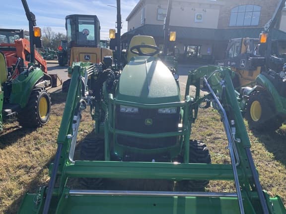 Image of John Deere 1025R equipment image 2