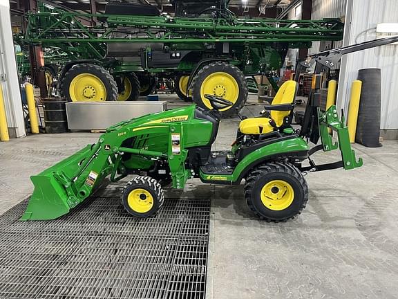 Image of John Deere 1025R equipment image 2