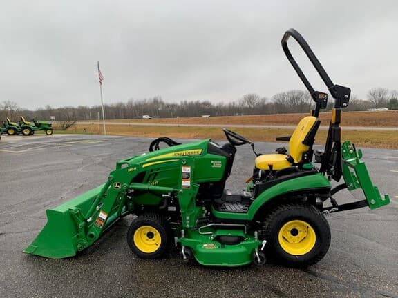 Image of John Deere 1025R equipment image 1