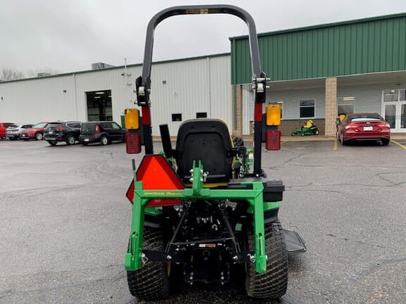 Image of John Deere 1025R equipment image 3