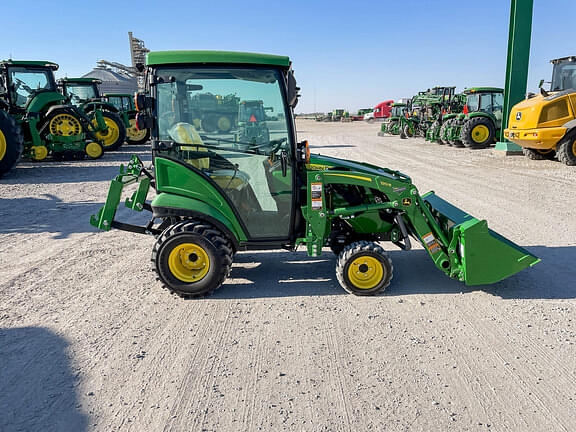 Image of John Deere 1025R equipment image 3