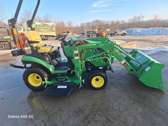 Image of John Deere 1025R equipment image 2