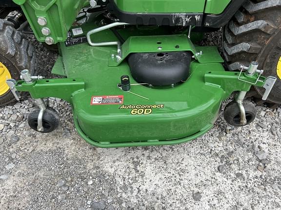 Image of John Deere 1025R equipment image 4