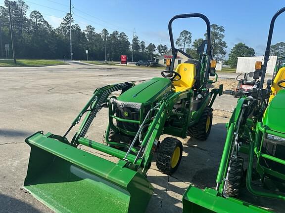 Image of John Deere 1025R equipment image 3