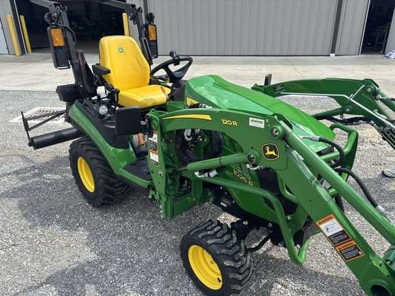 Image of John Deere 1025R equipment image 2