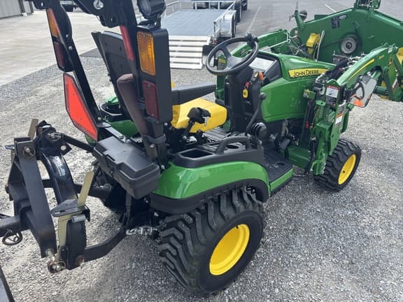 Image of John Deere 1025R equipment image 4