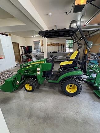 Image of John Deere 1025R equipment image 2