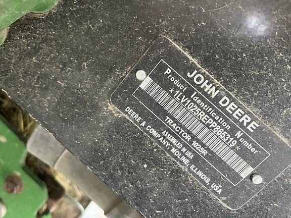 Image of John Deere 1025R equipment image 4