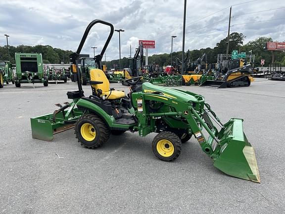 Image of John Deere 1025R equipment image 1