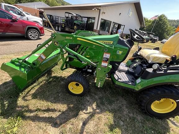 Image of John Deere 1025R equipment image 3