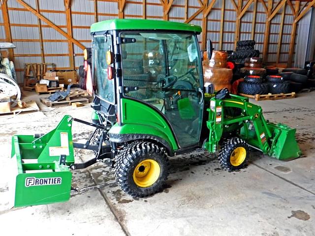 Image of John Deere 1025R equipment image 2