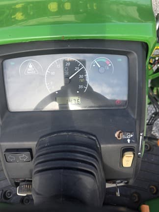 Image of John Deere 1025R equipment image 2