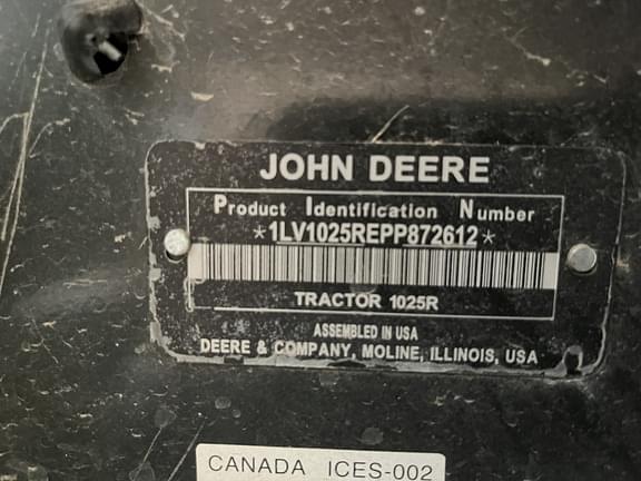 Image of John Deere 1025R equipment image 4