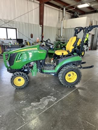 Image of John Deere 1025R equipment image 1