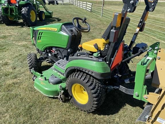 Image of John Deere 1025R equipment image 2