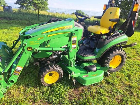 2023 John Deere 1025R Equipment Image0