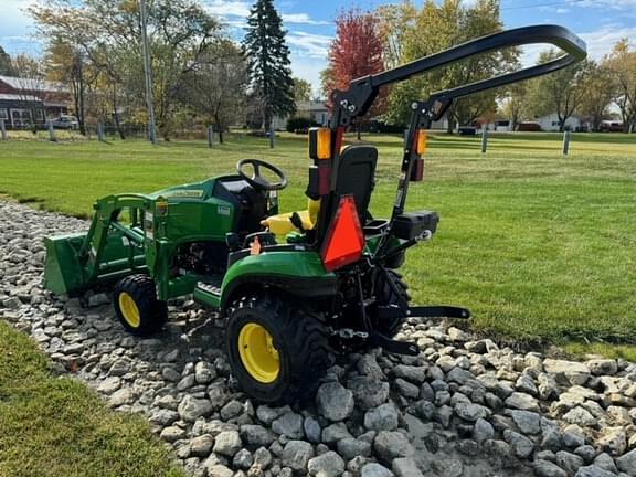 Image of John Deere 1025R equipment image 2