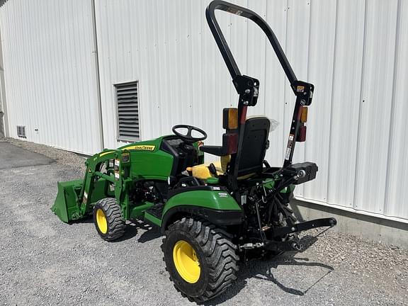 Image of John Deere 1025R equipment image 4