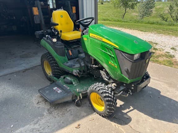 Image of John Deere 1025R equipment image 2
