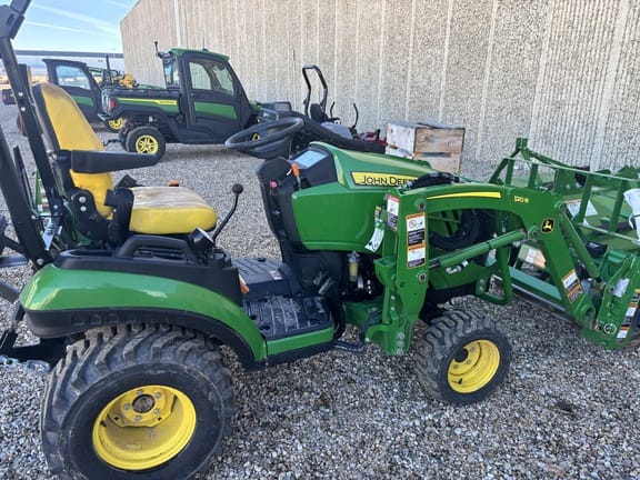 2023 John Deere 1025R Equipment Image0