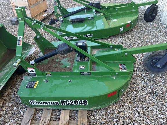 Image of John Deere 1025R equipment image 4