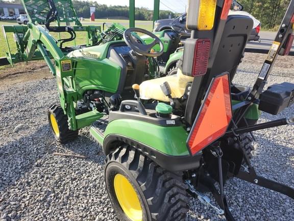 Image of John Deere 1025R equipment image 2