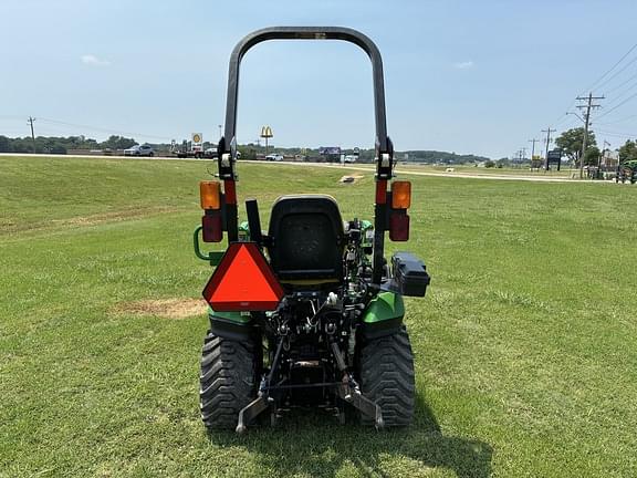 Image of John Deere 1025R equipment image 2