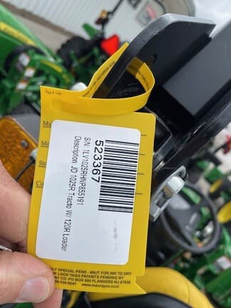 Image of John Deere 1025R equipment image 3