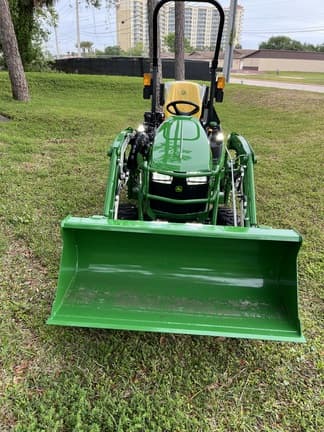 Image of John Deere 1025R equipment image 3