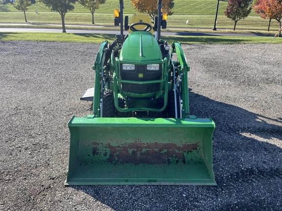 Image of John Deere 1025R equipment image 1