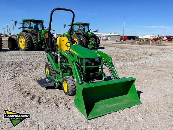 Image of John Deere 1025R equipment image 3