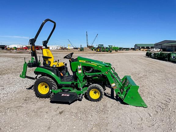 Image of John Deere 1025R equipment image 1