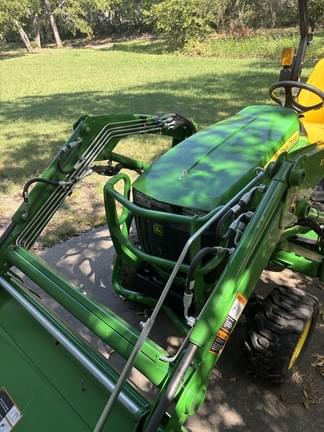 Image of John Deere 1025R equipment image 2