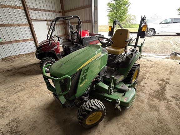 2023 John Deere 1025R Equipment Image0