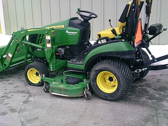 Image of John Deere 1025R equipment image 4