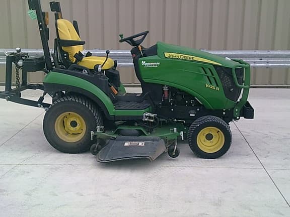 Image of John Deere 1025R equipment image 1