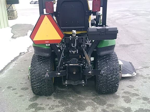 Image of John Deere 1025R equipment image 3