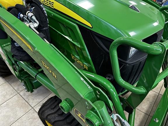 Image of John Deere 1025R equipment image 3