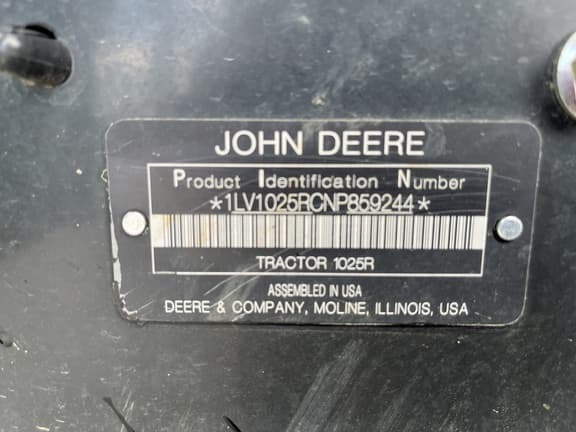 Image of John Deere 1025R equipment image 4