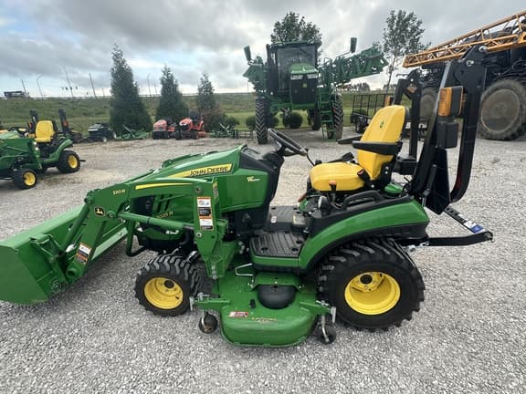 Image of John Deere 1025R equipment image 2