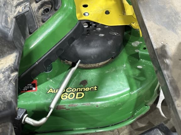Image of John Deere 1025R equipment image 4