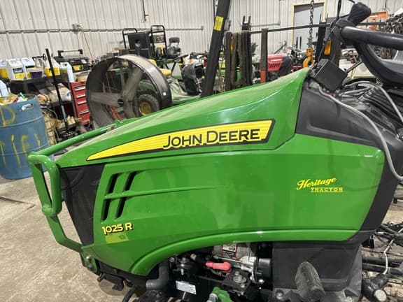 Image of John Deere 1025R Primary image