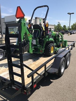 Image of John Deere 1025R equipment image 3