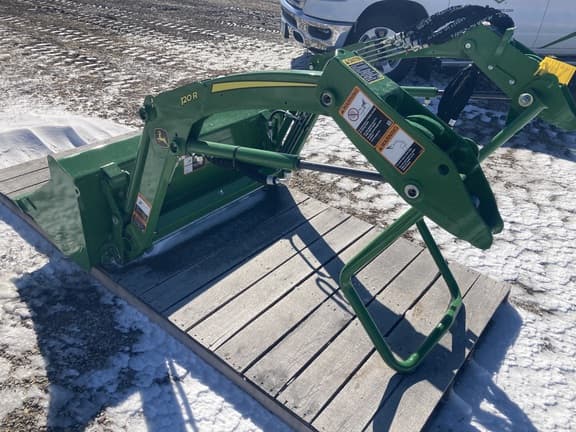 Image of John Deere 120R equipment image 2
