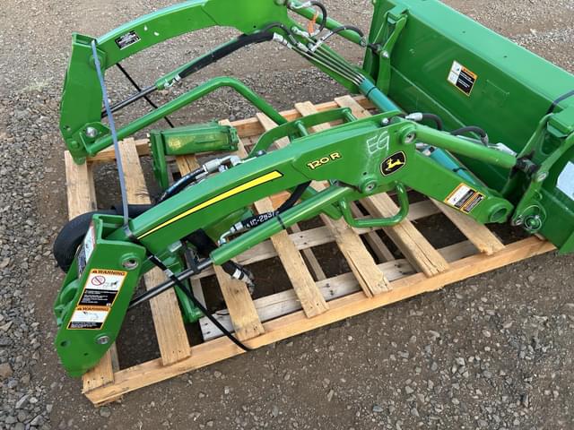 Image of John Deere 120R equipment image 3