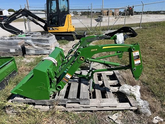 Image of John Deere 120R equipment image 1